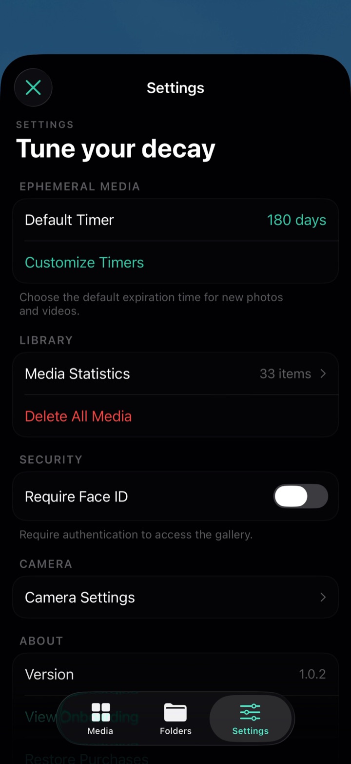 Settings screen with default timer, media statistics and a Require Face ID toggle.